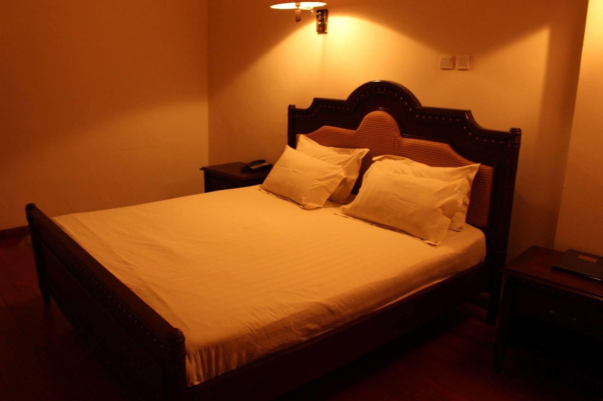 Taye Belay Hotel Γκόνταρ Εξωτερικό φωτογραφία