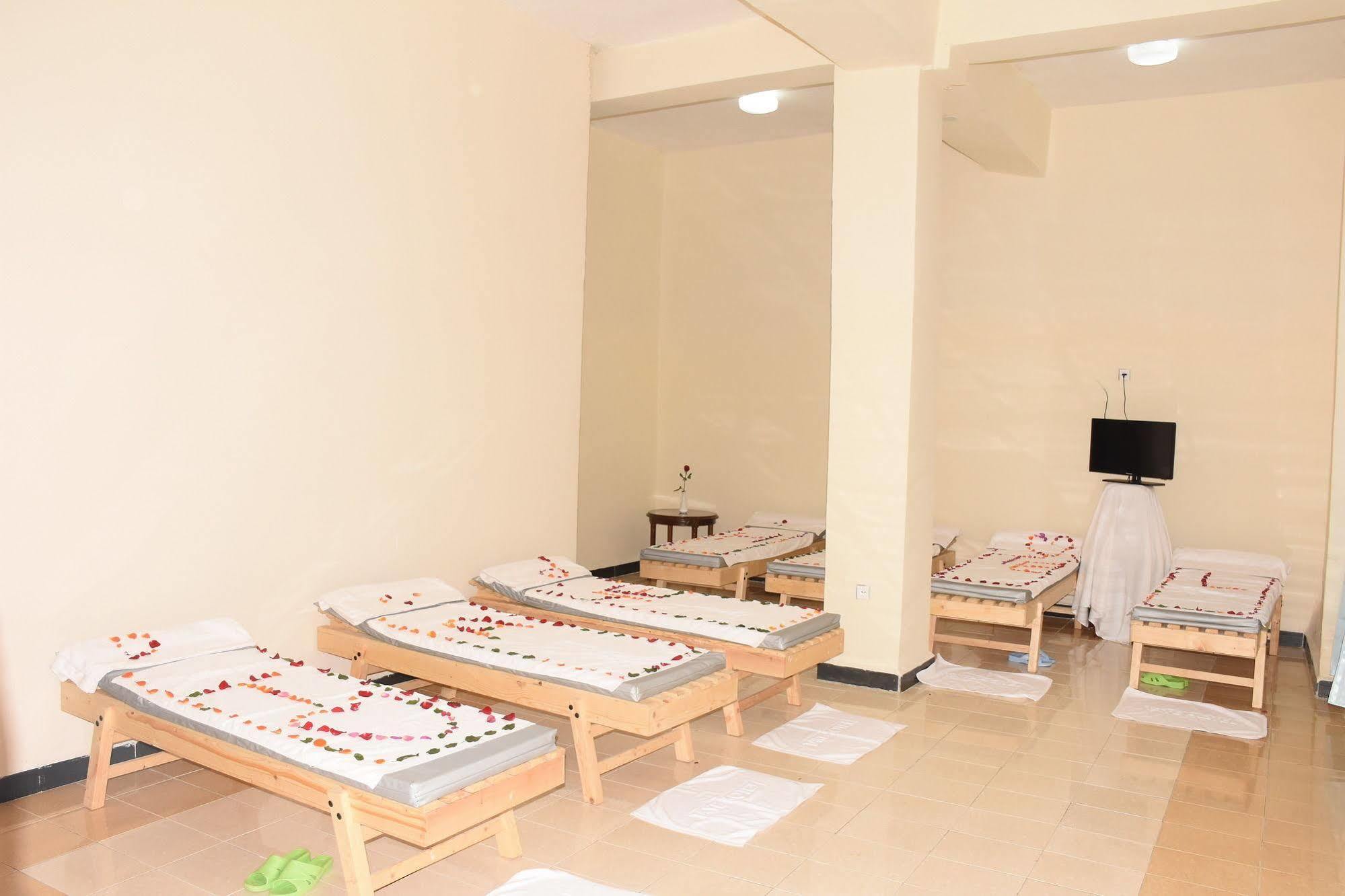 Taye Belay Hotel Γκόνταρ Εξωτερικό φωτογραφία