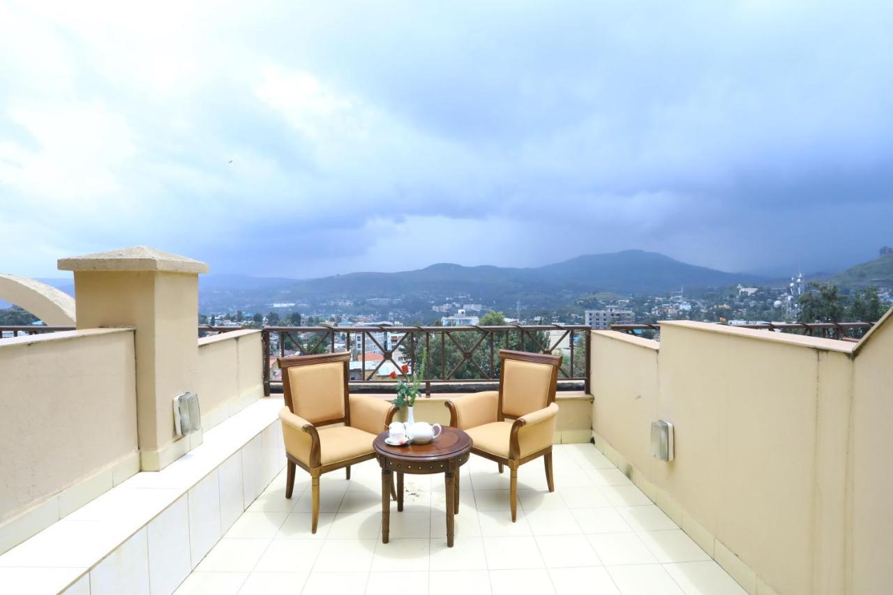 Taye Belay Hotel Γκόνταρ Εξωτερικό φωτογραφία